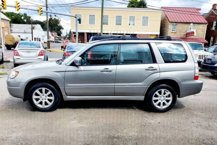 2007 Subaru Forester X Premium photo 1