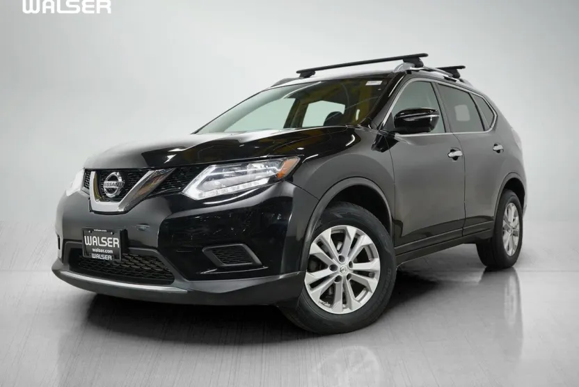 2014 Nissan Rogue SV photo 1