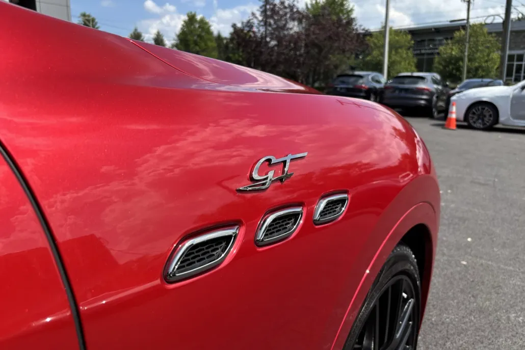 2022 Maserati Levante GT photo 1