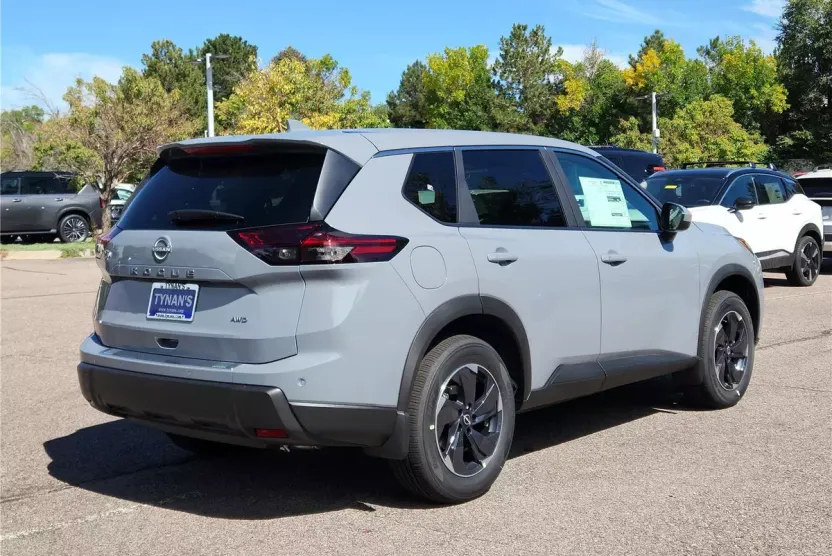 2026 Nissan Rogue SV photo 1