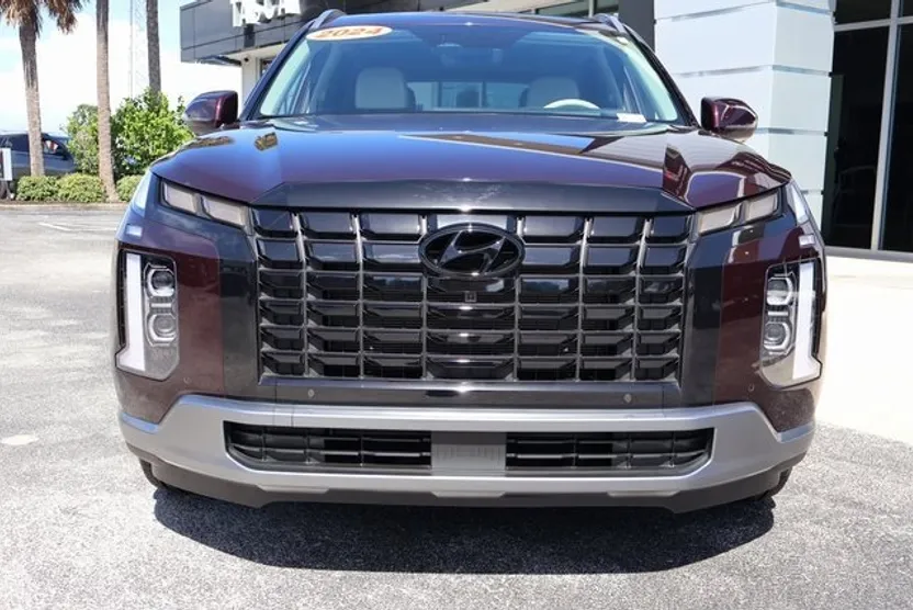 2024 Hyundai Palisade Limited photo 1