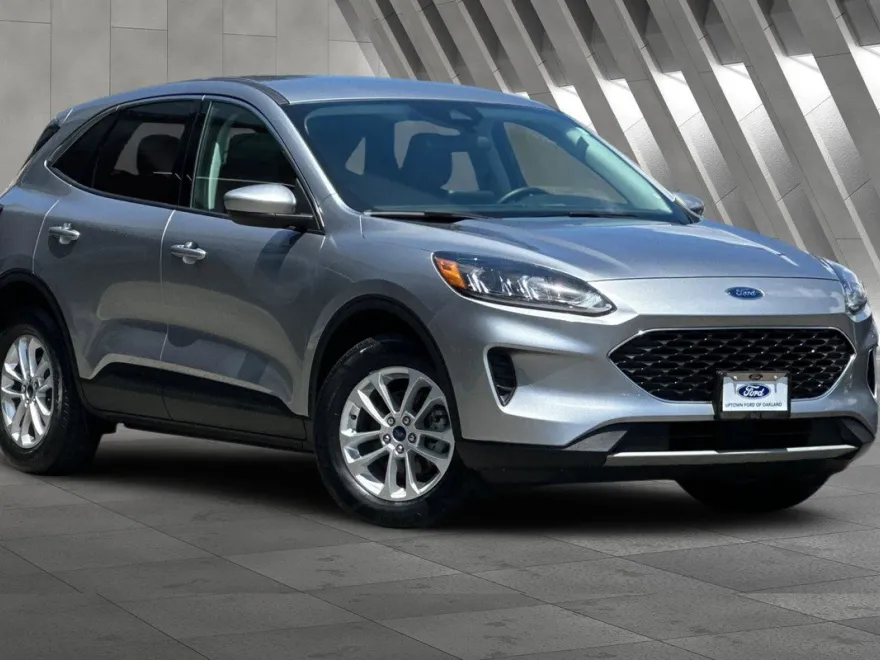 2021 Ford Escape SE photo 2