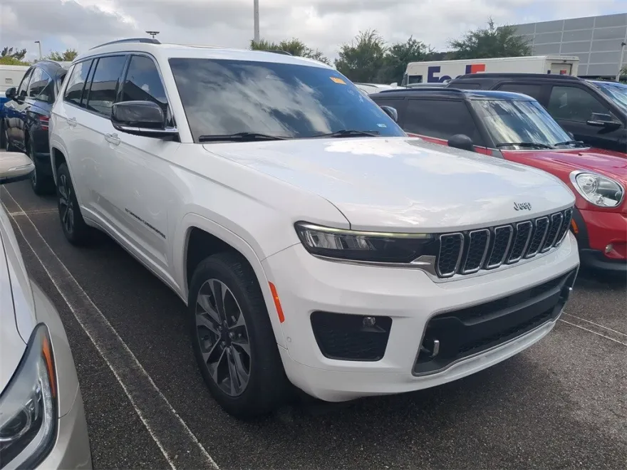 2021 Jeep Grand Cherokee Overland photo 1