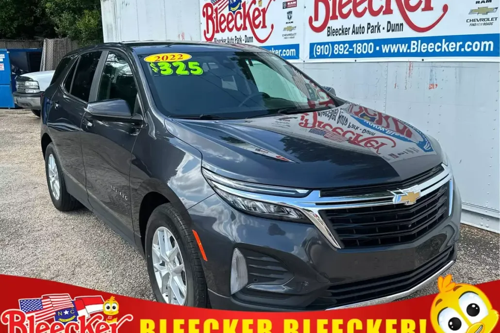 2022 Chevrolet Equinox LT photo 1