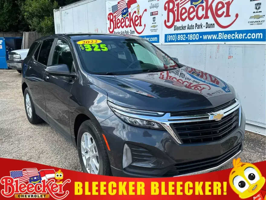 2022 Chevrolet Equinox LT photo 1