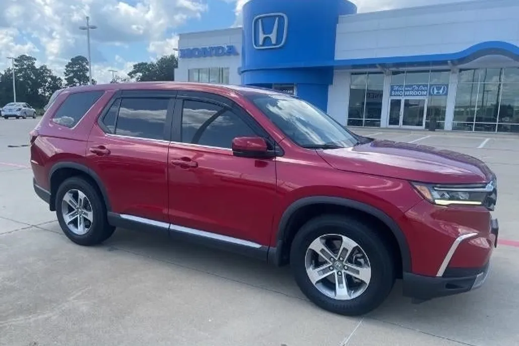 2023 Honda Pilot EX-L photo 1