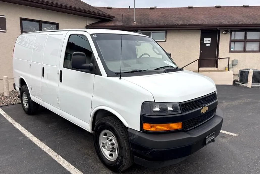 2021 Chevrolet Express 2500 Cargo photo 1