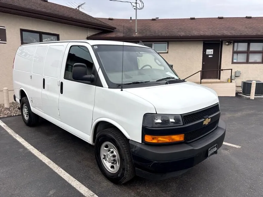 2021 Chevrolet Express 2500 Cargo photo 1