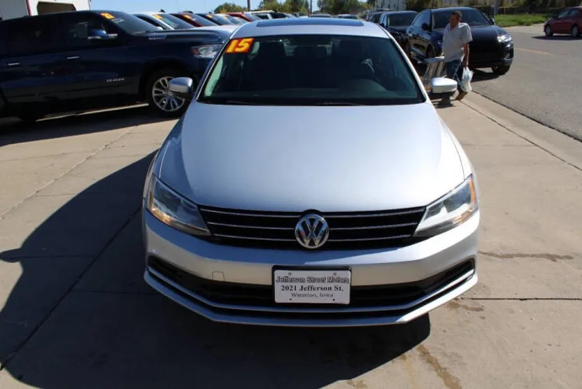 2015 Volkswagen Jetta SE photo 1