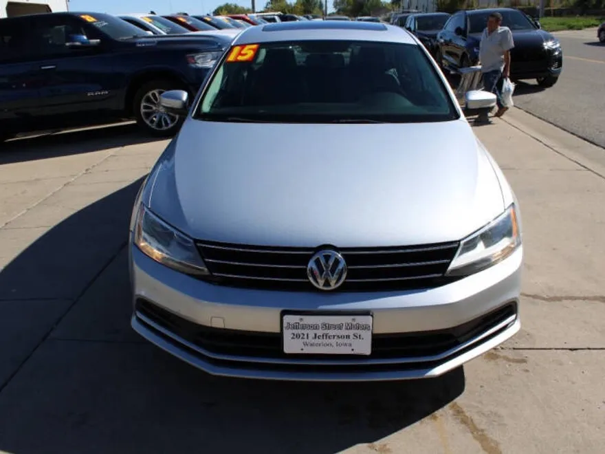 2015 Volkswagen Jetta SE photo 1