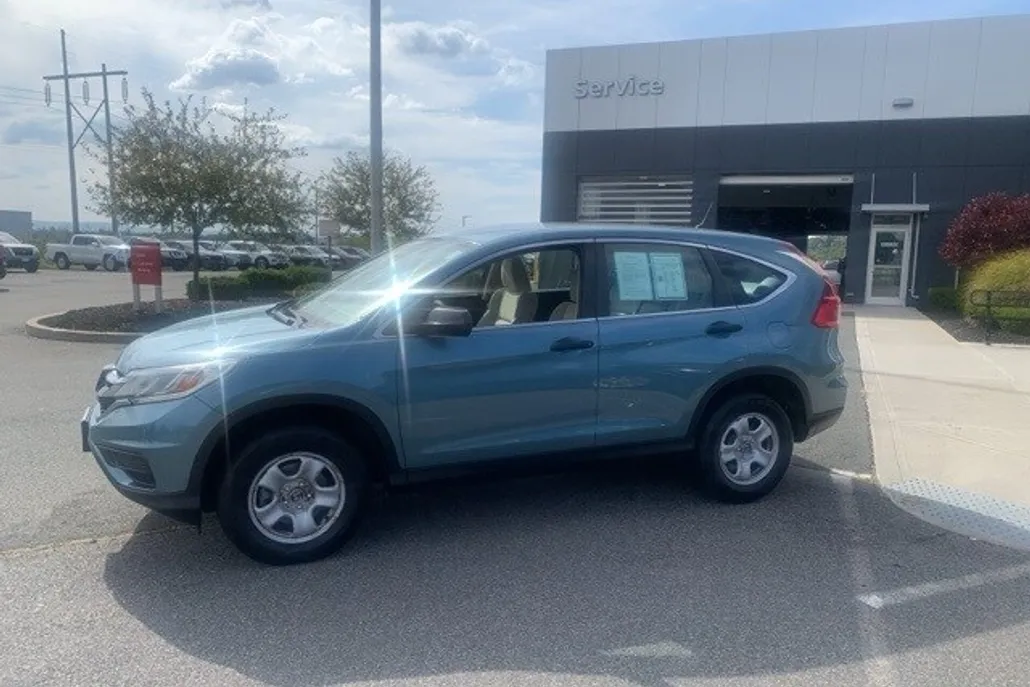 2015 Honda CR-V LX photo 1