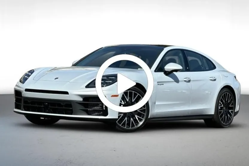 2026 Porsche Panamera 4 E-Hybrid photo 1