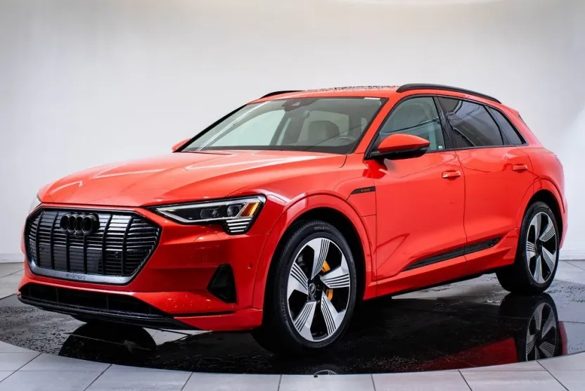 2022 Audi e-tron Premium Plus photo 1