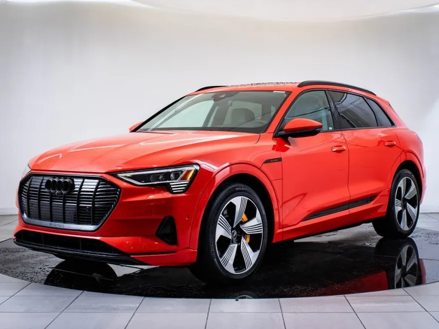 2022 Audi e-tron Premium Plus photo 1