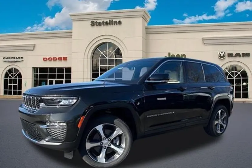2024 Jeep Cherokee 4xe photo 1