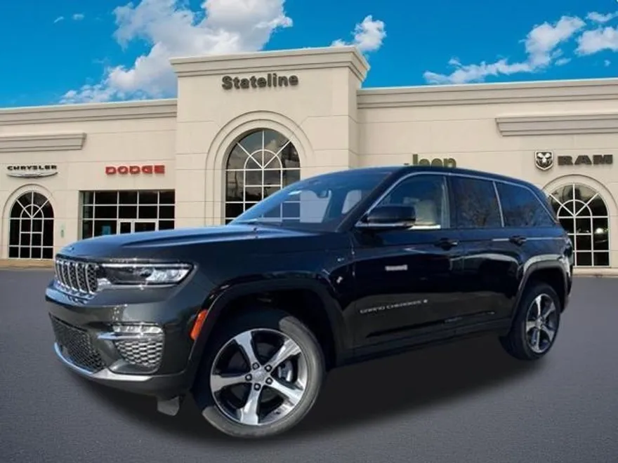 2024 Jeep Cherokee 4xe photo 1
