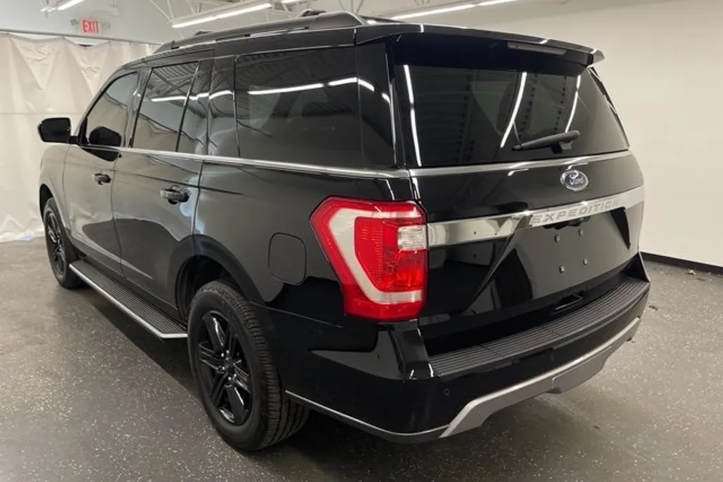 2020 Ford Expedition XLT photo 1