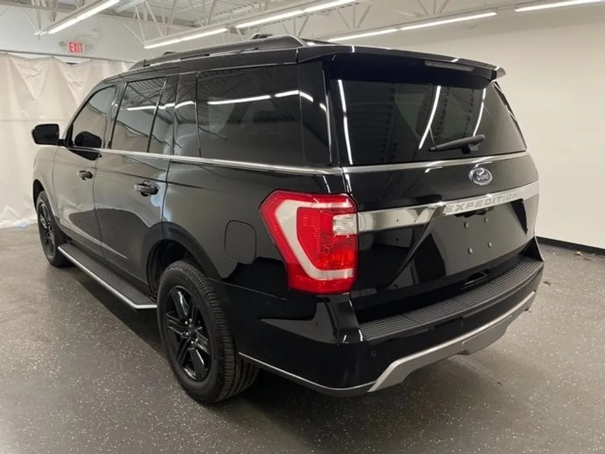 2020 Ford Expedition XLT photo 1