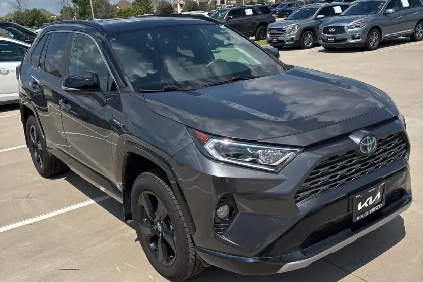 2021 Toyota RAV4 Hybrid XSE photo 1