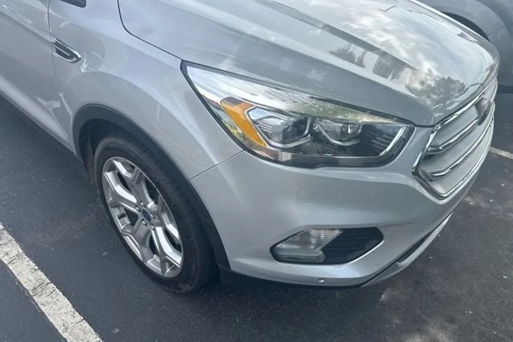 2019 Ford Escape Titanium Sport photo 1
