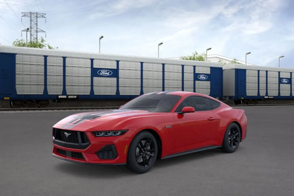 2025 Ford Mustang GT photo 1