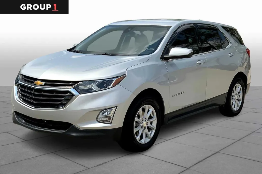 2020 Chevrolet Equinox LT photo 1