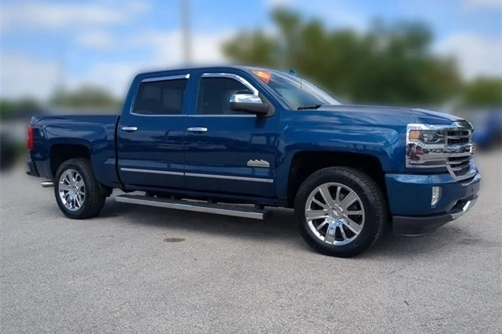 2017 Chevrolet Silverado 1500 High Country photo 1