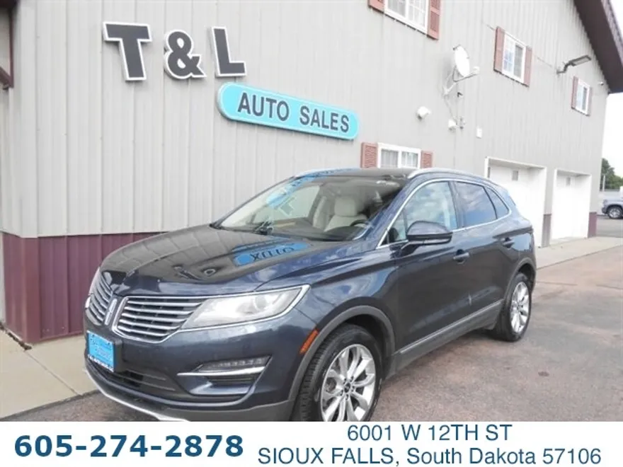 2015 Lincoln MKC photo 1