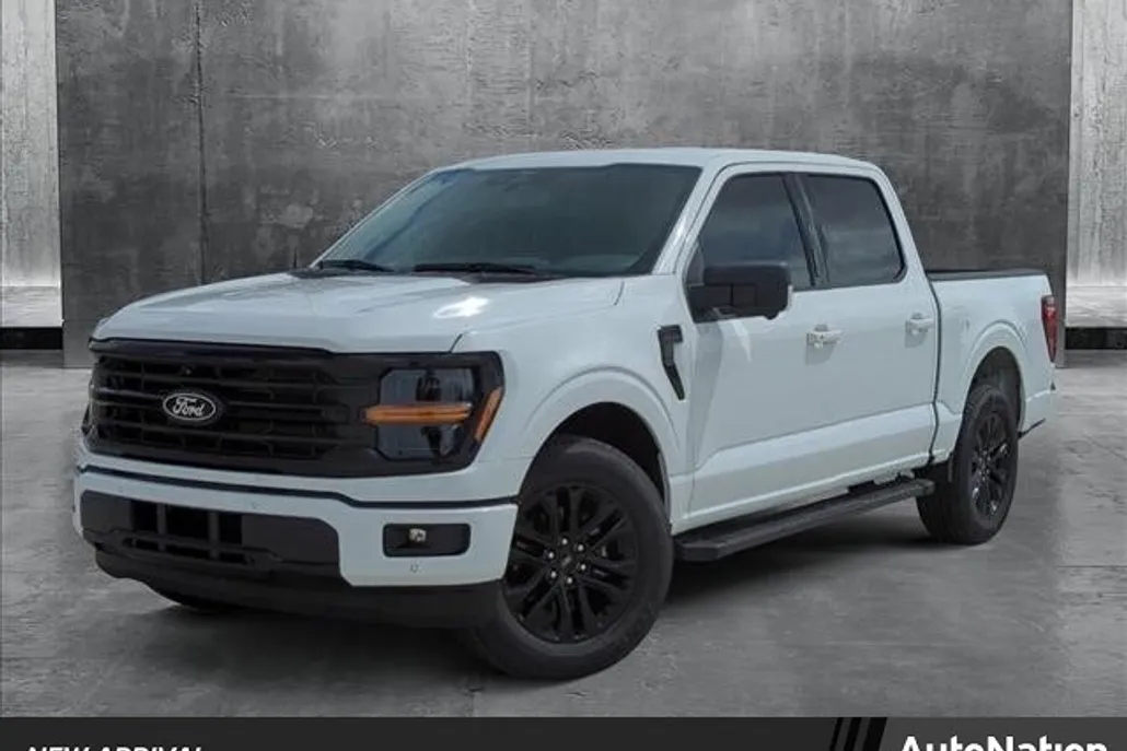2025 Ford F-150 XLT photo 1