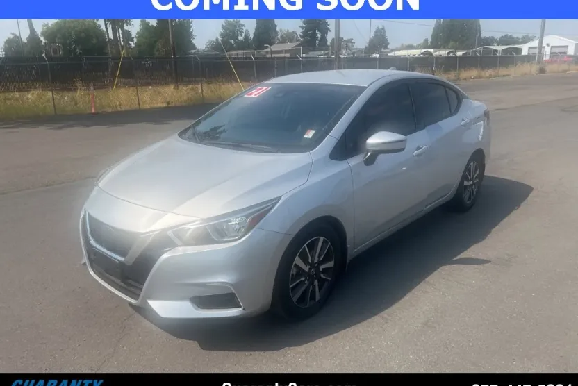 2021 Nissan Versa SV photo 1