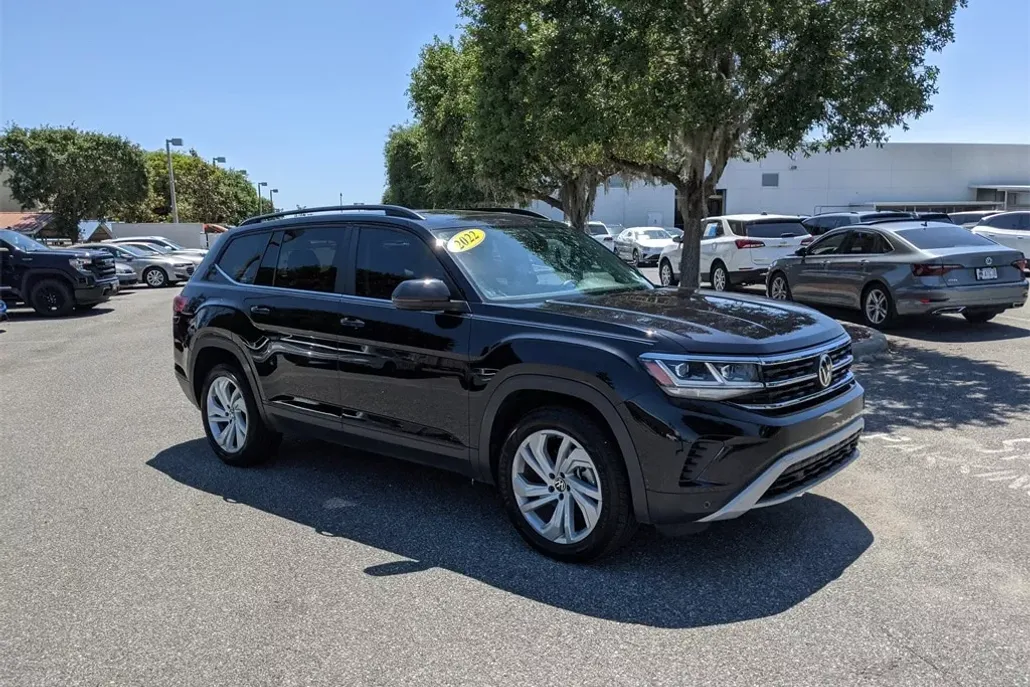 2022 Volkswagen Atlas V6 SE Technology photo 1