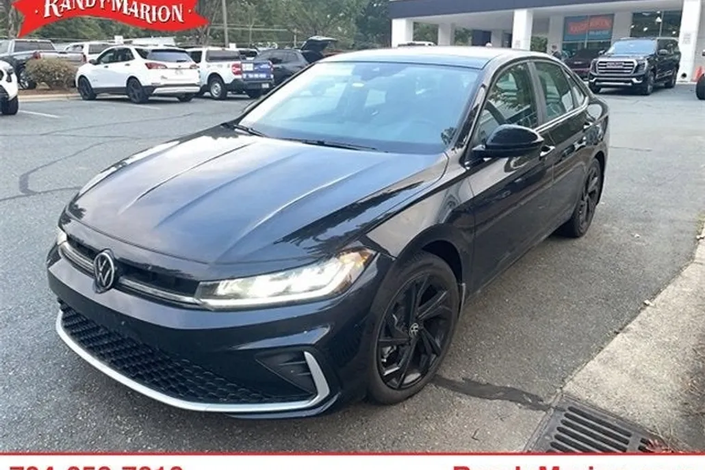 2025 Volkswagen Jetta 1.5T SE photo 1
