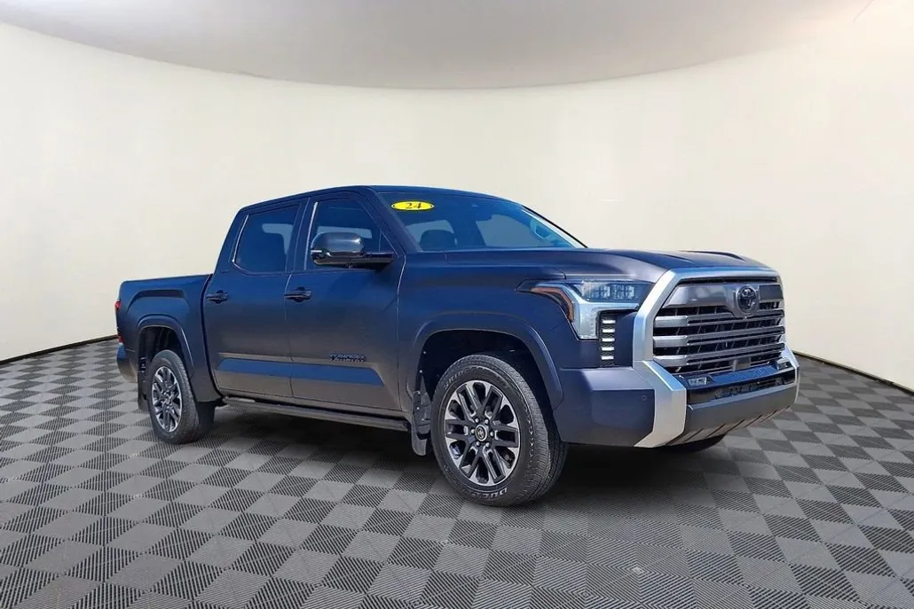 2024 Toyota Tundra Limited photo 1