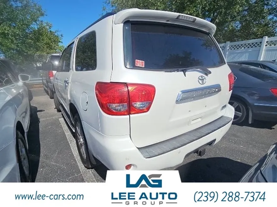 2012 Toyota Sequoia Platinum photo 1
