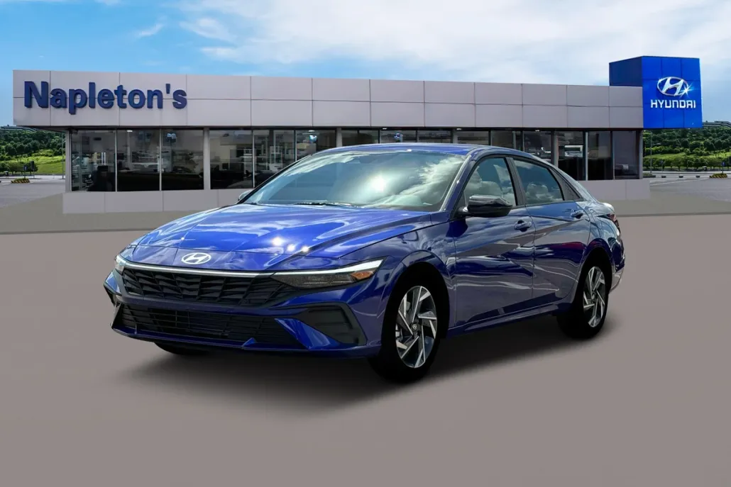 2025 Hyundai Elantra SEL Sport photo 1