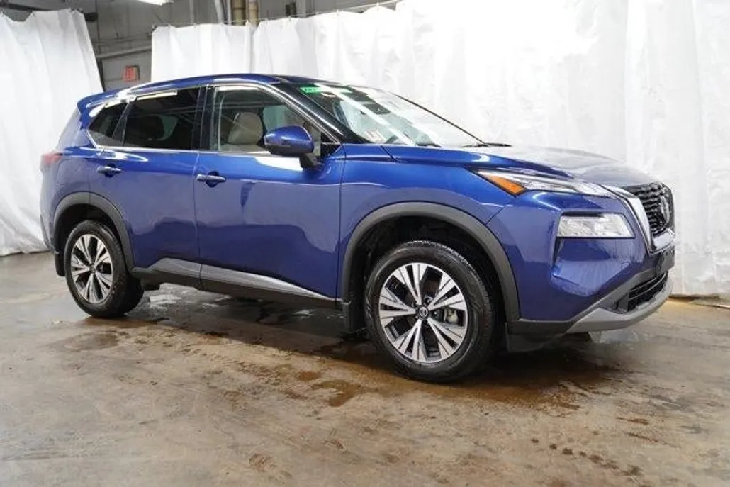 2021 Nissan Rogue AWD SV photo 1