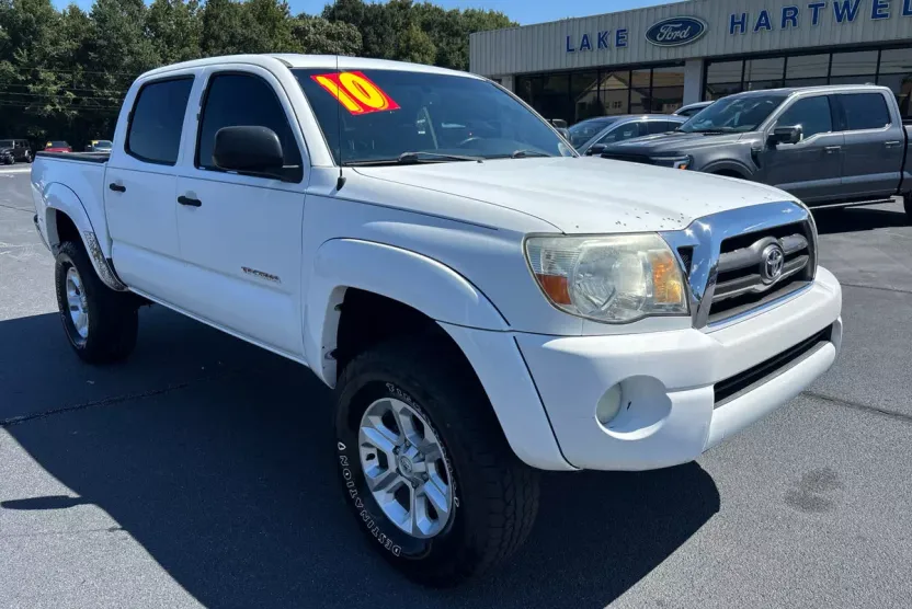 2010 Toyota Tacoma PreRunner photo 1