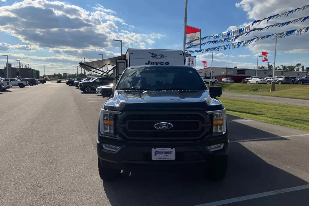 2022 Ford F-150 XLT photo 1