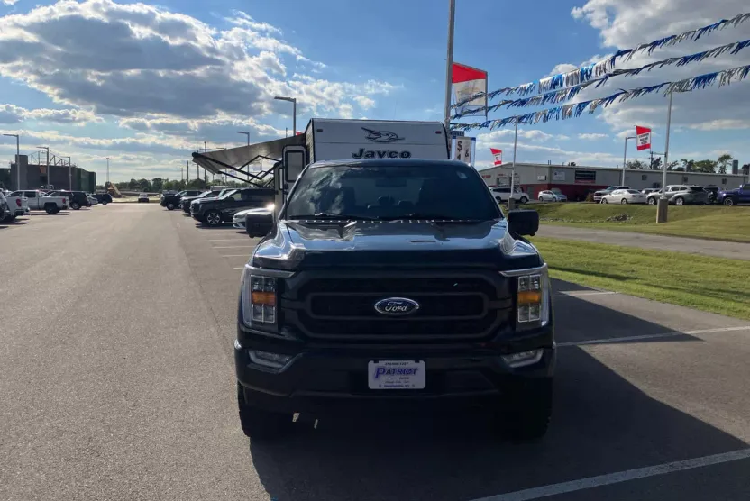 2022 Ford F-150 XLT photo 1