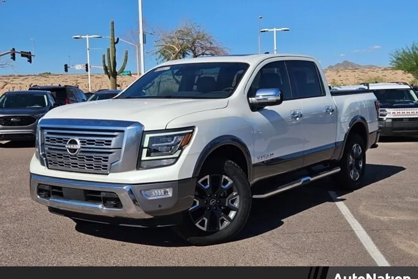 2023 Nissan Titan Platinum Reserve photo 1