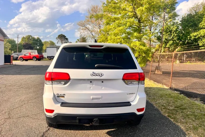 2015 Jeep Grand Cherokee Laredo photo 1