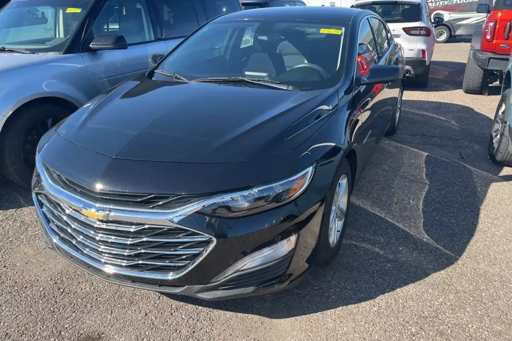 2022 Chevrolet Malibu photo 1