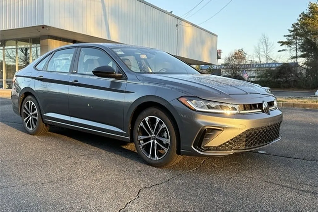 2025 Volkswagen Jetta 1.5T Sport photo 1