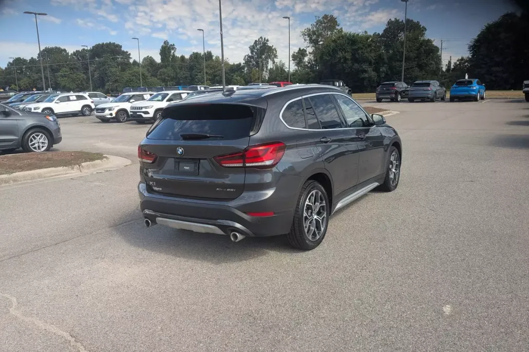 2021 Bmw X1 XDrive28i photo 1