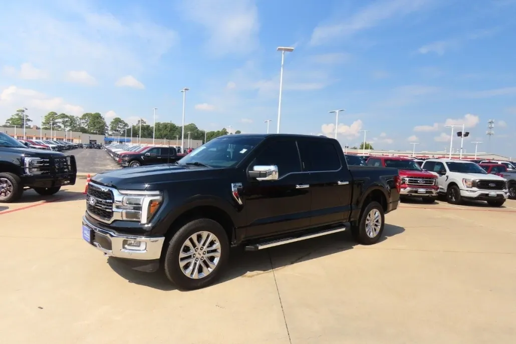 2024 Ford F-150 Lariat photo 1