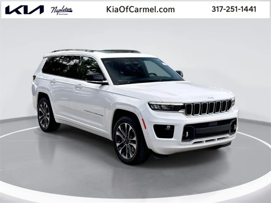 2022 Jeep Grand Cherokee Overland photo 1