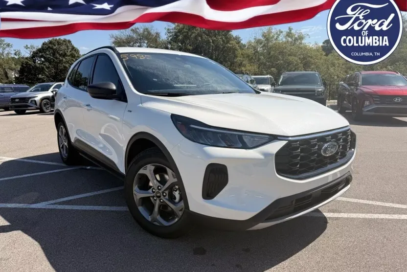 2026 Ford Escape ST-Line photo 1
