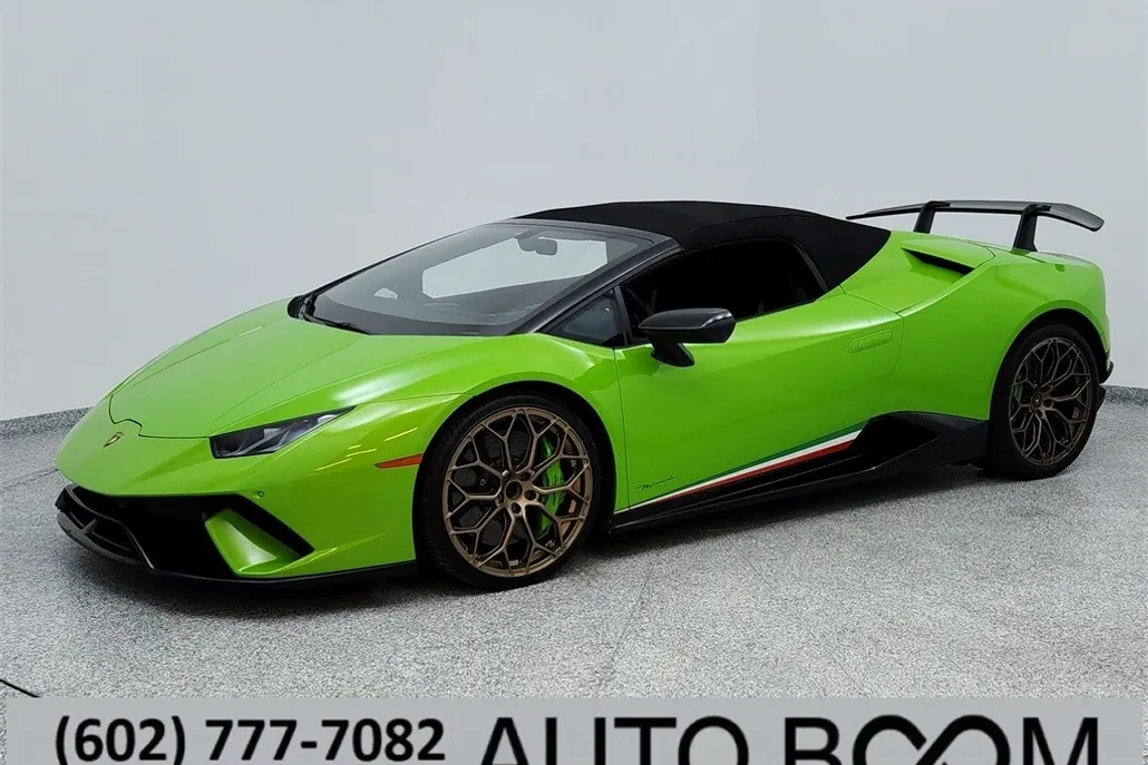 2019 Lamborghini Huracan Spyder Performante photo 1
