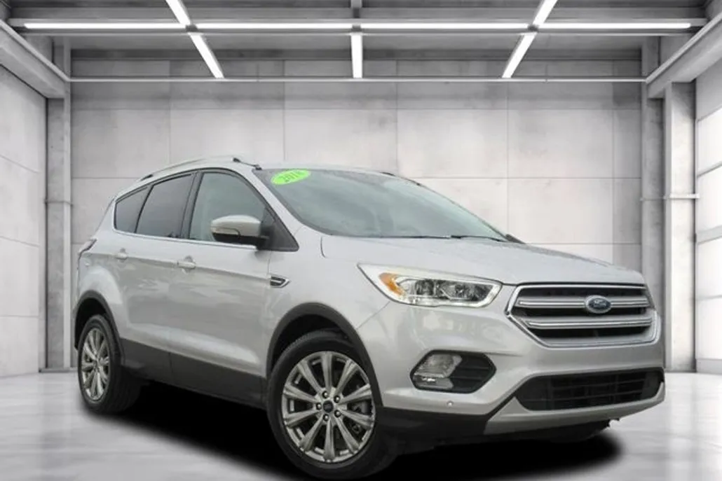 2018 Ford Escape Titanium photo 1