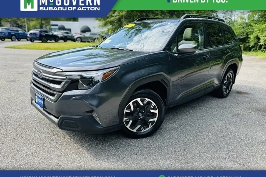 2025 Subaru Forester Premium Base photo 1